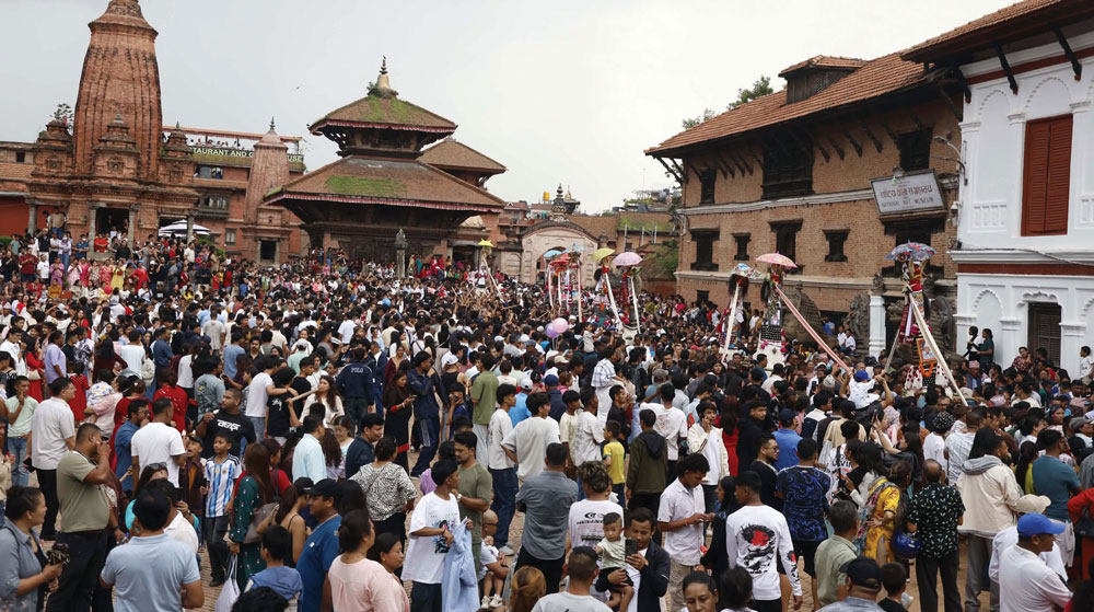 दिवङ्गतको सम्झनामा गाईजात्रा