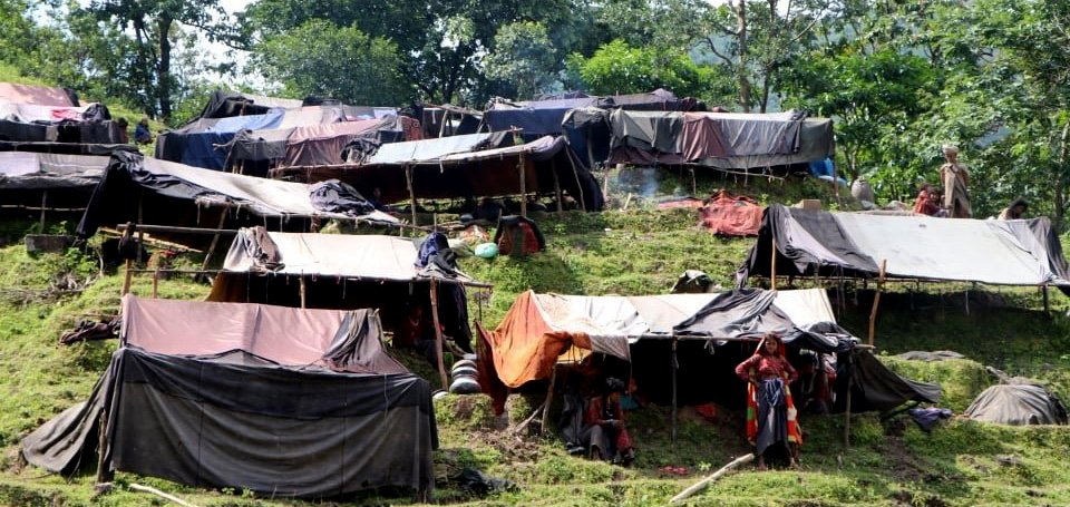 चार जनाकाे मृत्यु पछि राउटे समुदायले परिवर्तन गरे बासस्थान