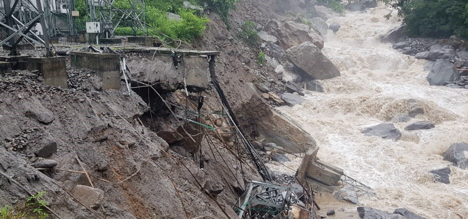 जलविद्युत्मा दस अर्बको क्षति