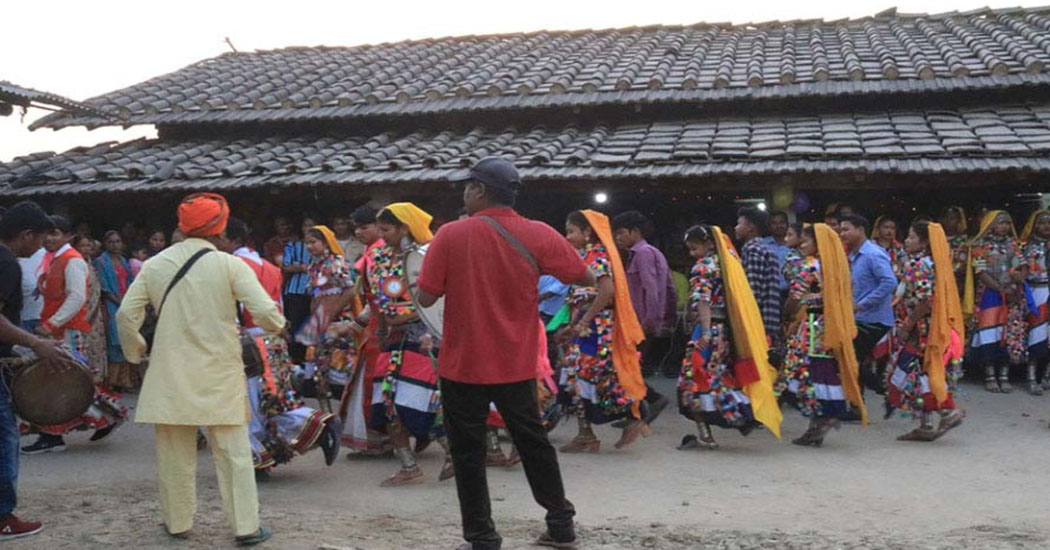 राना थारू समुदायले मनाए परम्परागत ‘खखडेहरा पर्व’
