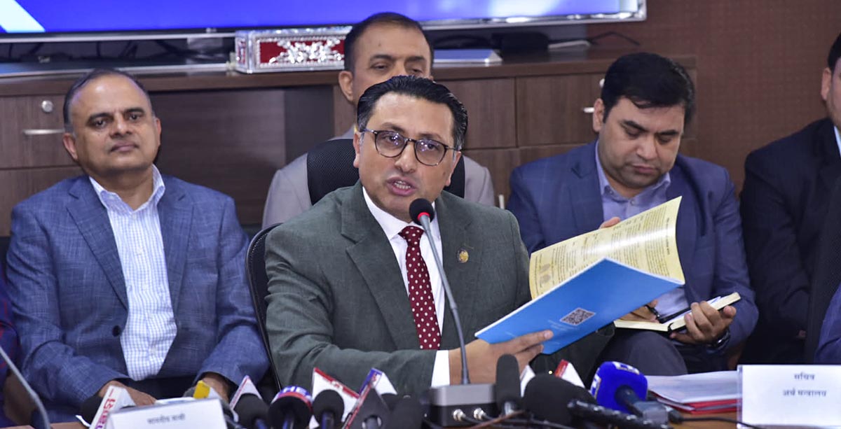 जीडीपीको अनुपातमा यो बजेट सानो आकारको होः अर्थमन्त्री डा. वाग्ले