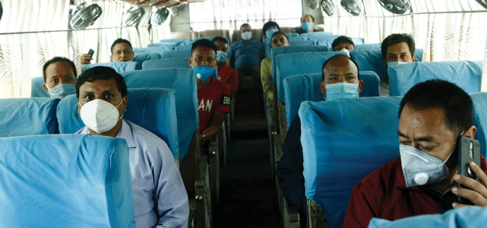 मास्क नलगाउने यात्रुले सार्वजनिक सवारी साधन चढ्न नपाउने