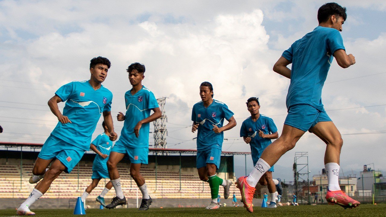 फुटबल टोलीको बन्द प्रशिक्षण अब कतारमा हुने